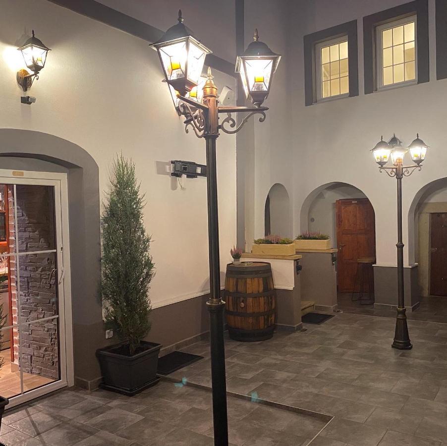 Sg Apartmanovy Dum Горжице Экстерьер фото